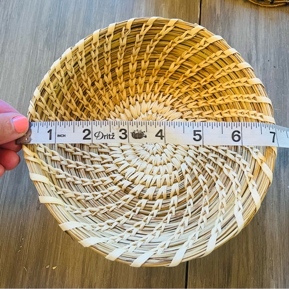 Handcrafted Papago Basket | 7” in diameter - Picture 4 of 7